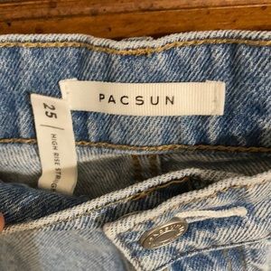 PacSun light wash high rise straight leg with rips at the knee: size 25